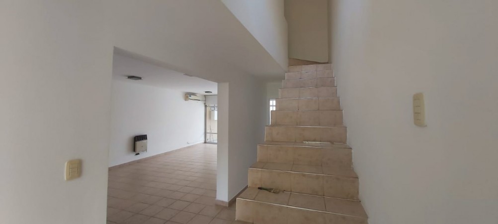 Casa en Venta Barrio Jardines del Valle