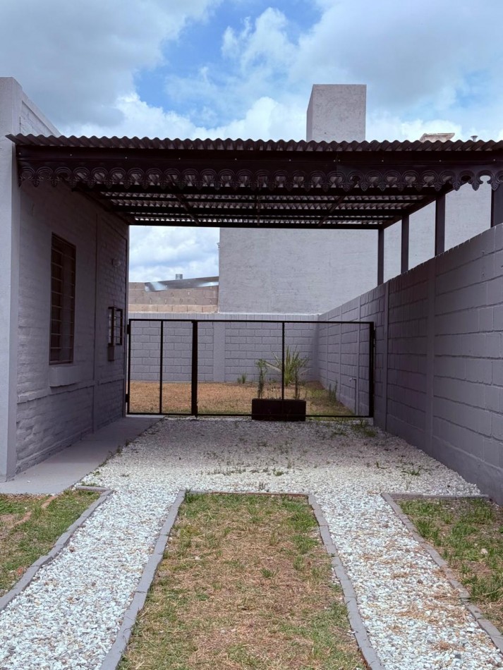 CASA EN VENTA - BARRIO COMARCA DE VILLA ALLENDE 