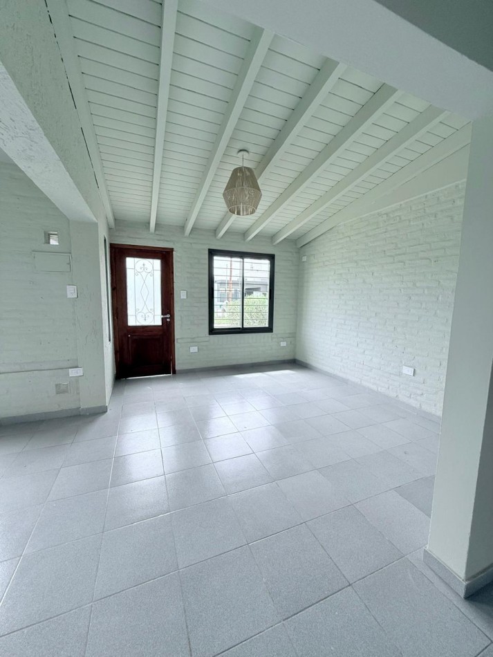 CASA EN VENTA - BARRIO COMARCA DE VILLA ALLENDE 