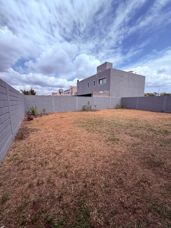 CASA EN VENTA - BARRIO COMARCA DE VILLA ALLENDE 