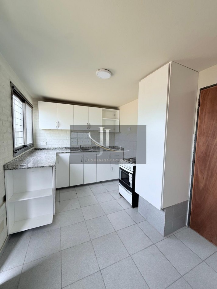 CASA EN VENTA - BARRIO COMARCA DE VILLA ALLENDE 