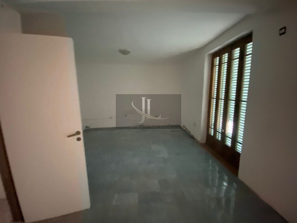 En Venta Casa de 3 dormitorios + departamento Barrio Altos de Villa Cabrera