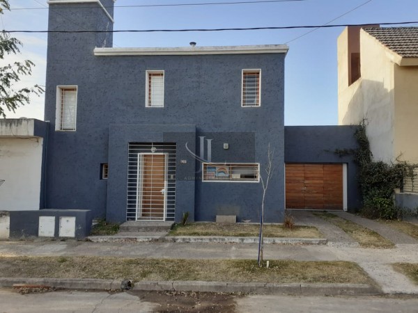 Casa en VENTA Barrio Marqués de Sobremonte