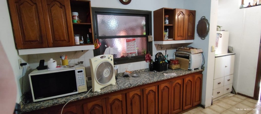 Casa en Venta Barrio San Salvador mas terreno.