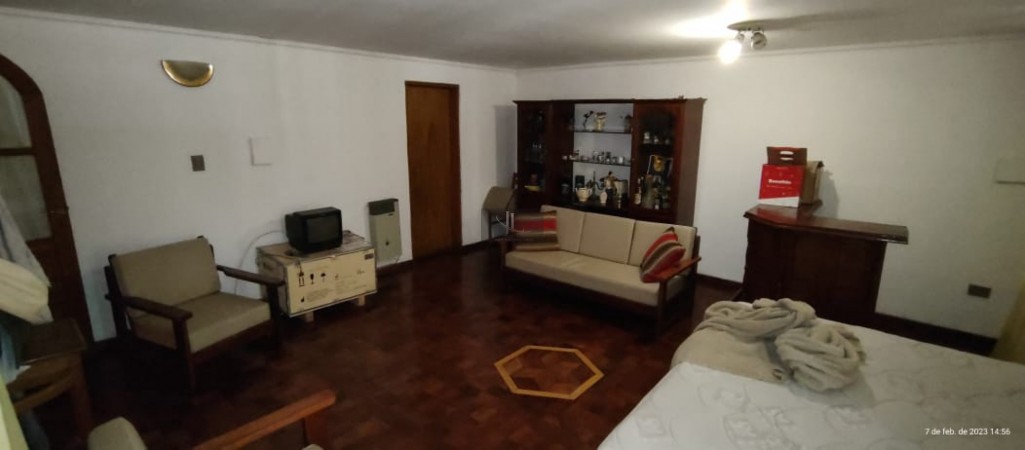 Casa en Venta Barrio San Salvador mas terreno.